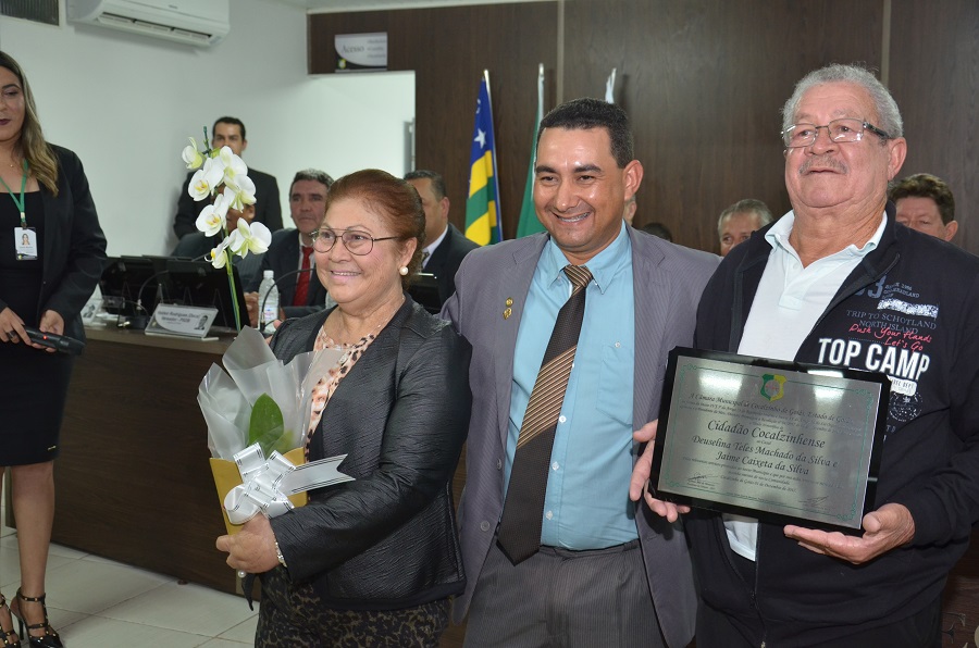 Homenagens e muita emoção na entrega de 26 títulos de “Cidadão Cocalzinhense”, realizado pela Câmara Municipal.