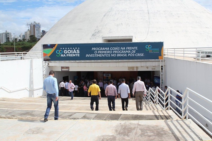 Vereadores participam do lançamento do programa “Goiás na Frente” em Goiânia