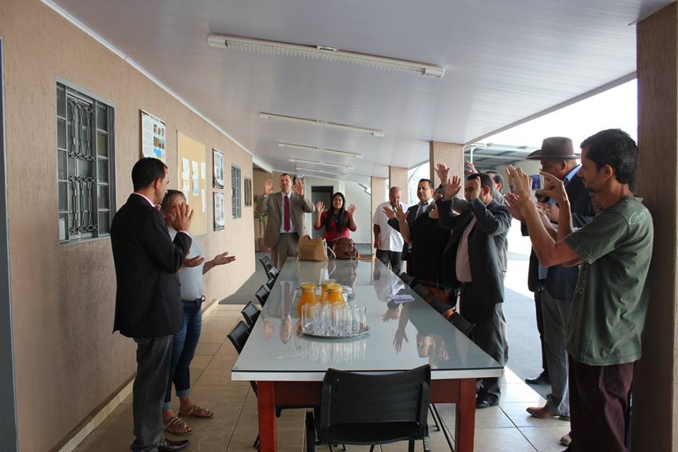 Diretoria da Câmara homenageia  servidores aniversariantes  do mês de agosto