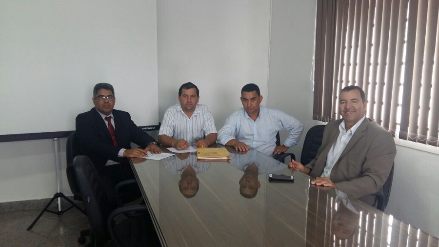 Aviso! Adiamento de Licitação (Processo nº 002/2016)